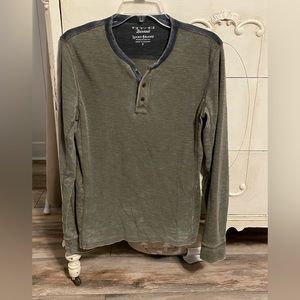 Two-tone long-sleeve shirt